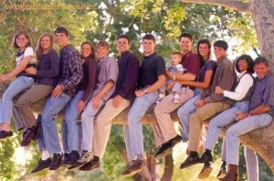 12 of the Most AWKWARD Family Photos You’ve Ever Seen