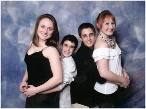 12 of the Most Awkward Family Photos You’ve Ever Seen