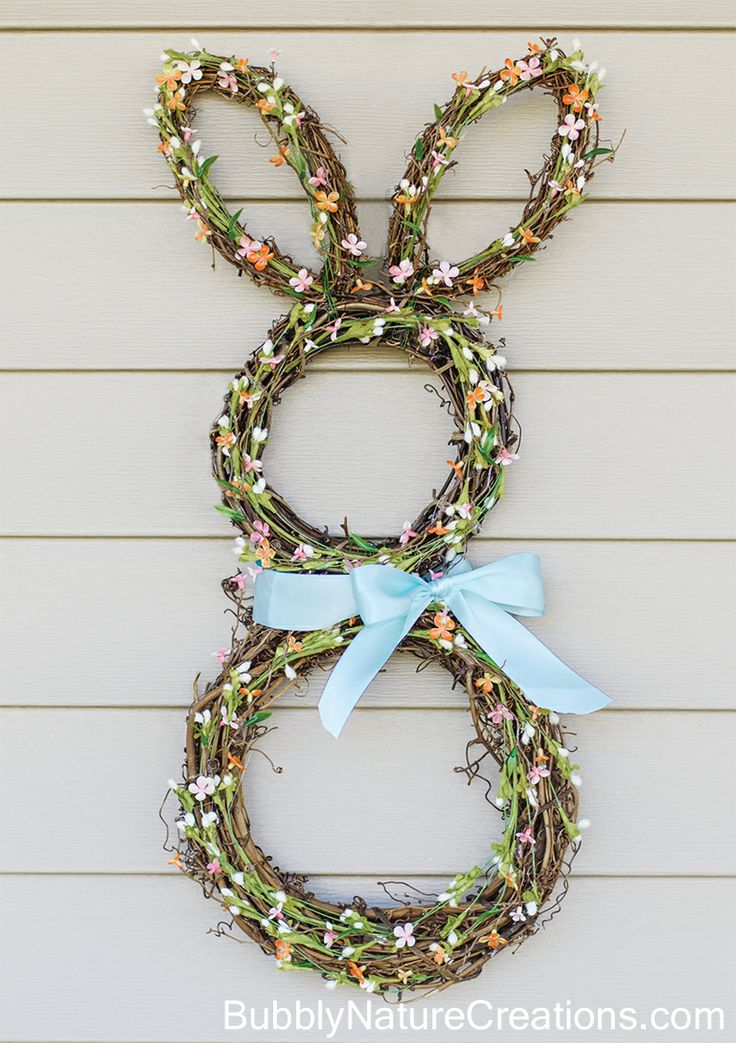 I'm throwing myself into making my own primitive spring crafts for my home. These are all pretty easy to make, you'll just need some of your usual craft supplies! Bunnies are a staple for spring and this bunny wreath is so cute! 