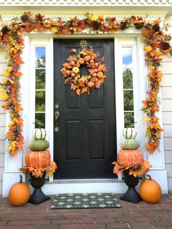 15 Beautiful Ways to Decorate Your Porch This Fall15