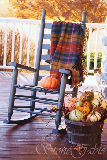 15 Beautiful Ways to Decorate Your Porch This Fall2