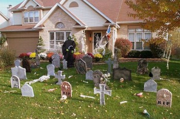 15 Ways to Haunt Your Home11