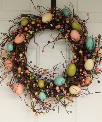 pastel-easter-egg-wreath