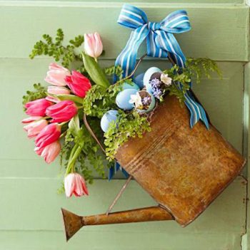 watering-can-wreath