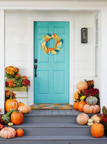 Great Ways to Decorate Your Porch for Fall - Fall Porch Decor, Fall Porch Decor Ideas, DIY Fall Porch Decor, Porch Decor, Porch Decor Hacks, Fall Home Decor, DIY Fall Home Decor, Popular Pin