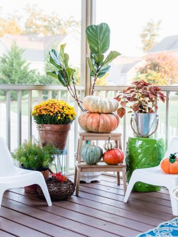 Great Ways to Decorate Your Porch for Fall - Fall Porch Decor, Fall Porch Decor Ideas, DIY Fall Porch Decor, Porch Decor, Porch Decor Hacks, Fall Home Decor, DIY Fall Home Decor, Popular Pin