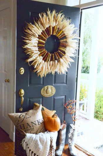 Front Door Decorations for Fall - Fall Porch Decor, DIY Front Porch, Holiday Porch Decor, Front Porch Fall, Holiday Home Decor, DIY Holiday Decor, Curb Appeal, Curb Appeal Projects, Popular Pin