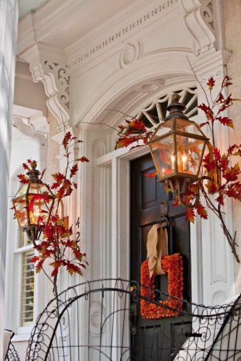 Front Door Decorations for Fall - Fall Porch Decor, DIY Front Porch, Holiday Porch Decor, Front Porch Fall, Holiday Home Decor, DIY Holiday Decor, Curb Appeal, Curb Appeal Projects, Popular Pin