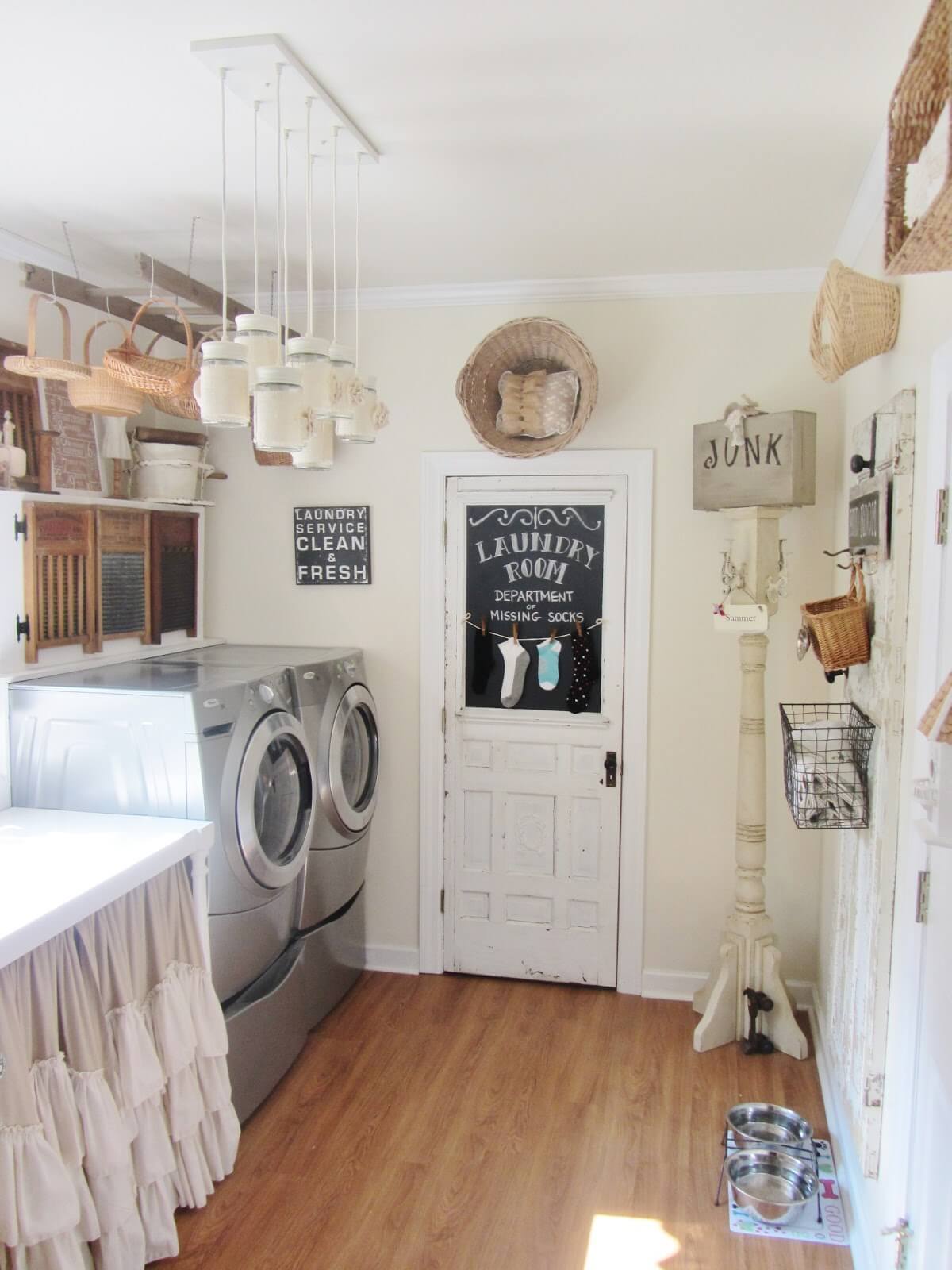 Do It Yourself Ideas for A Vintage Laundry Room My List of Lists