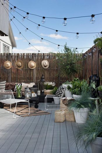 budget patio ideas, 10 Patio Necessities That Will Brighten Up Your Yard| Patio Necessities, Patio Ideas, Patio Ideas on a Budget, Patio Decor, Patio Design, Home Decor, Home Decor Ideas 