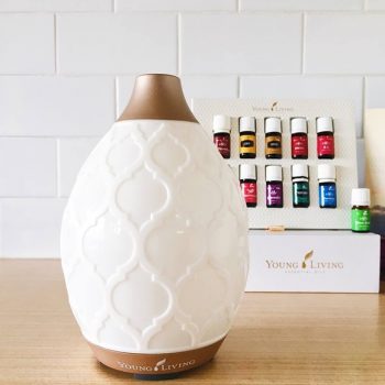 Essential Oil | Essential Oil Diffuser | The Best Essential Oil Diffuser | Tips and Tricks for Essential Oils | Essential Oil Uses 