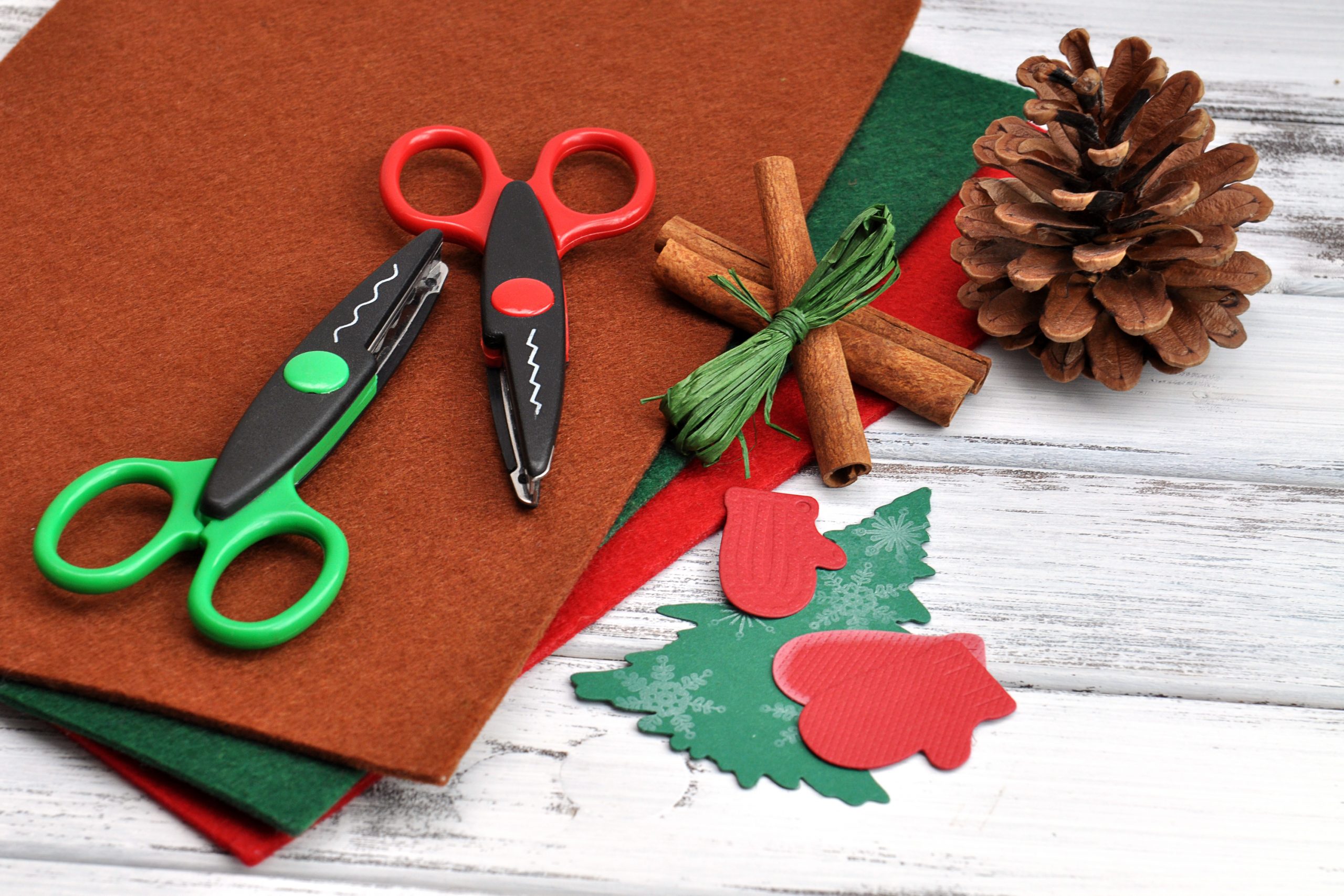 Budget Friendly Rustic Christmas Crafts