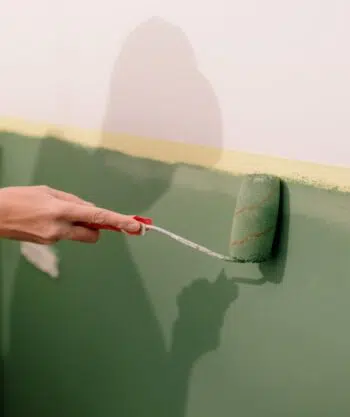 Painting your bathroom white